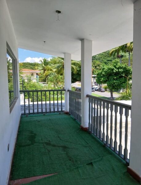 Casa Comercial en venta. La Viña. Valencia