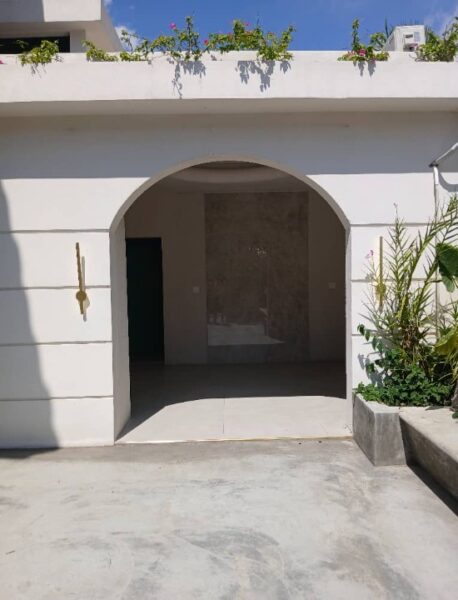 Casa Comercial en venta. La Viña. Valencia