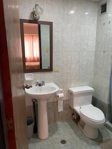 Alquilo Apartamento en Los Mangos Ramses