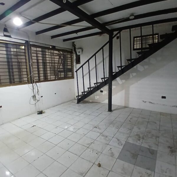 Alquilo Galpón de 1.612mts2 Guacara Estado Carabobo