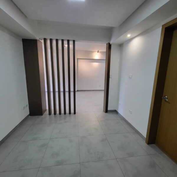 Alquilo Apartamento en Urb. El Parral