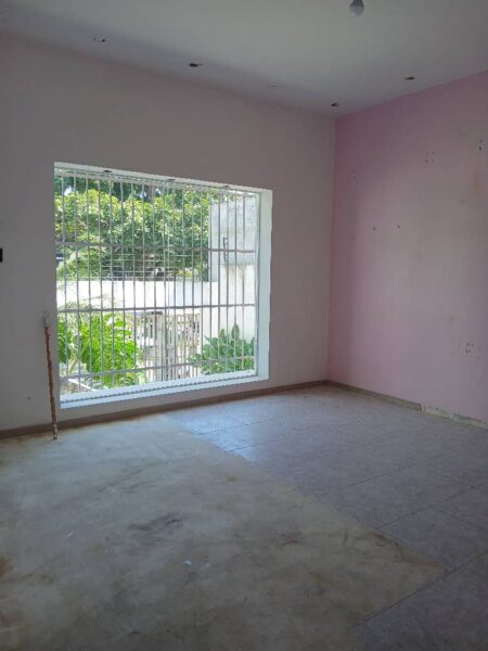 Casa en Alquiler en Urb. La Viña, Rediseñada Para ShowRoom, Valencia-Carabobo.