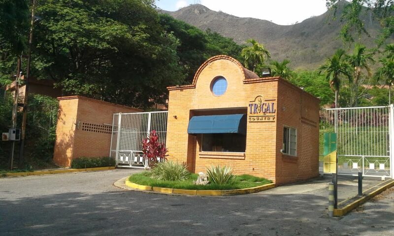 Apartamento en Alquiler en Residencias Trigal Country, Urb. Trigal Norte.