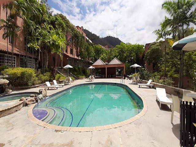 Apartamento en Alquiler en Residencias Trigal Country, Urb. Trigal Norte.