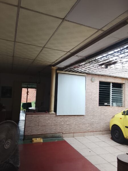 CASA EN VENTA CERCA A LA AV. LISANDRO ALVARADO