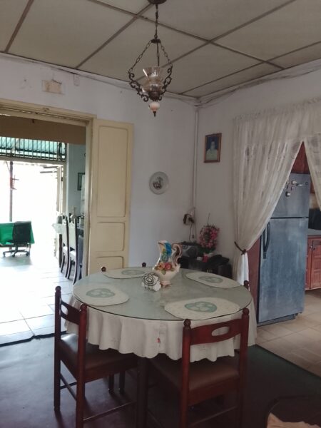 CASA EN VENTA CERCA A LA AV. LISANDRO ALVARADO