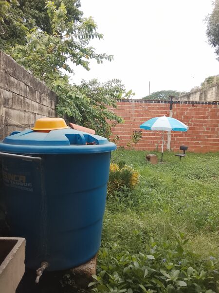 CASA EN VENTA CERCA A LA AV. LISANDRO ALVARADO