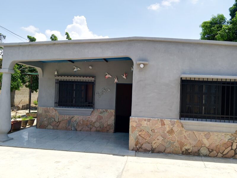EN VENTA BELLA CASA CON TERRENO EN GUACARA