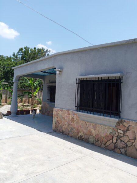 EN VENTA BELLA CASA CON TERRENO EN GUACARA