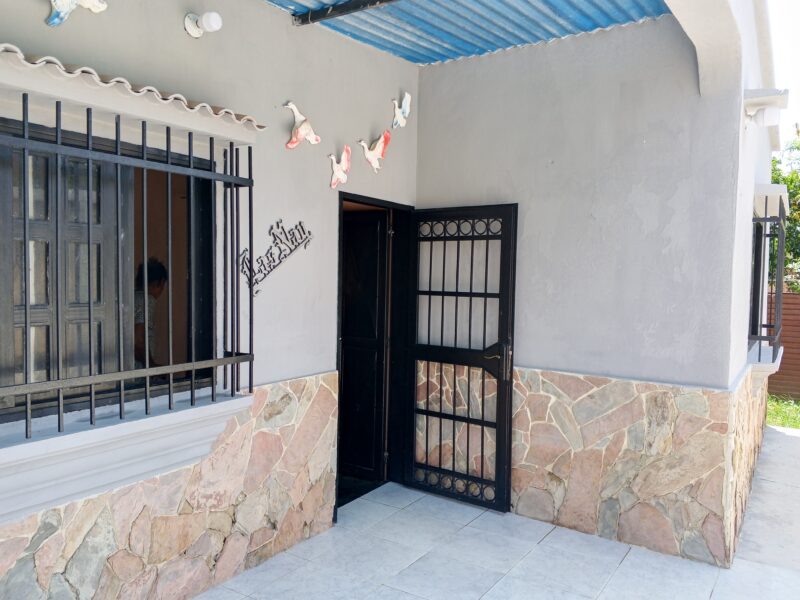 EN VENTA BELLA CASA CON TERRENO EN GUACARA