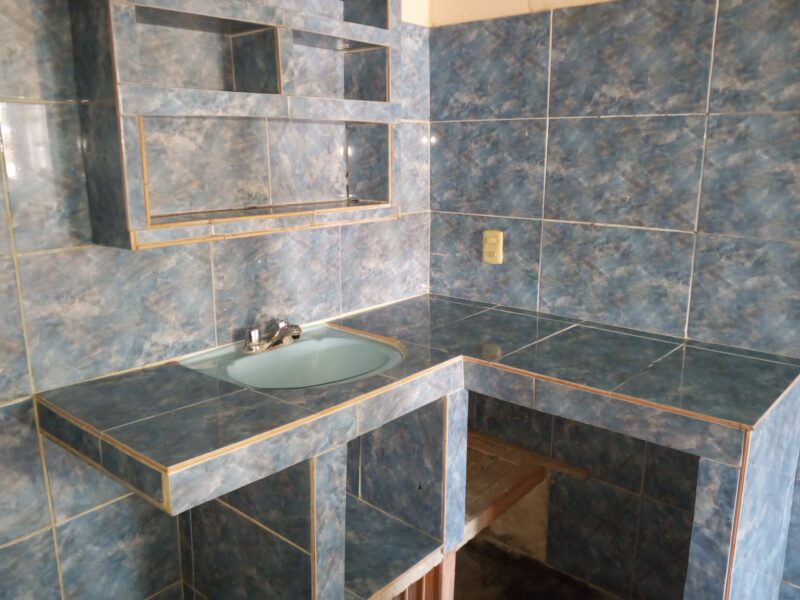 EN VENTA BELLA CASA CON TERRENO EN GUACARA