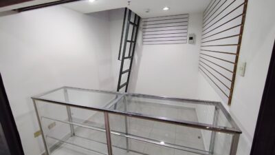 Alquilo local comercial en Metro Market San Diego