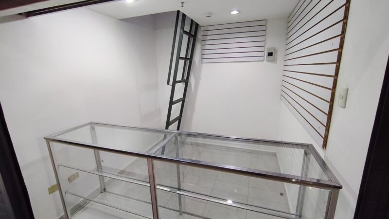 Alquilo local comercial en Metro Market San Diego