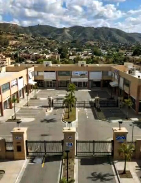 ALQUILER DE LOCAL COMERCIAL CERCA A VÍA PRINCIPAL GUACARA CC LA FLORESTA