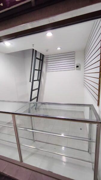 Alquilo local comercial en Metro Market San Diego