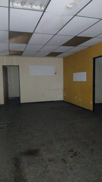 ALQUILO GALPON COMERCIAL INDUSTRIAL, UBICADO EN FLOR AMARILLO