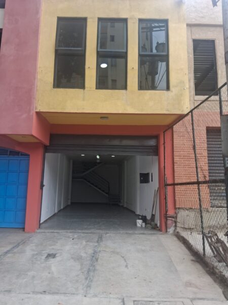ALQUILO LOCAL COMERCIAL EN LA AVENIDA PRINCIPAL DE GUAYABAL, NAGUANAGUA.