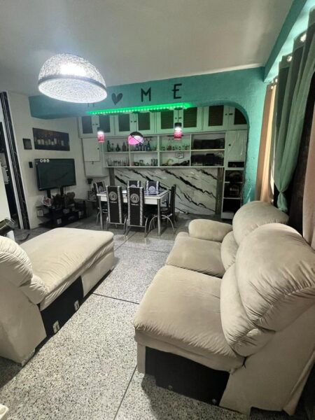 VENDO APARTAMENTO EN AV BOLIVAR NORTE, VALENCIA CARABOBO
