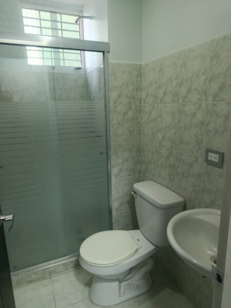 VENDO APARTAMENTO UBICADO EN BOSQUE REAL TORRE C PARAPARAL