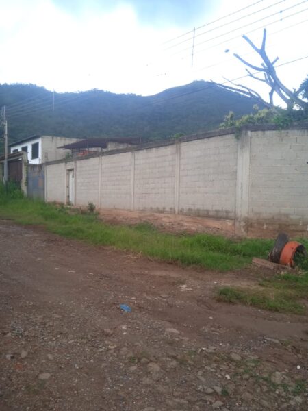 VENDO TERRENO EN URBANIZACION VILLA DE MANANTIAL, SAN DIEGO ESTADO CARABOBO.